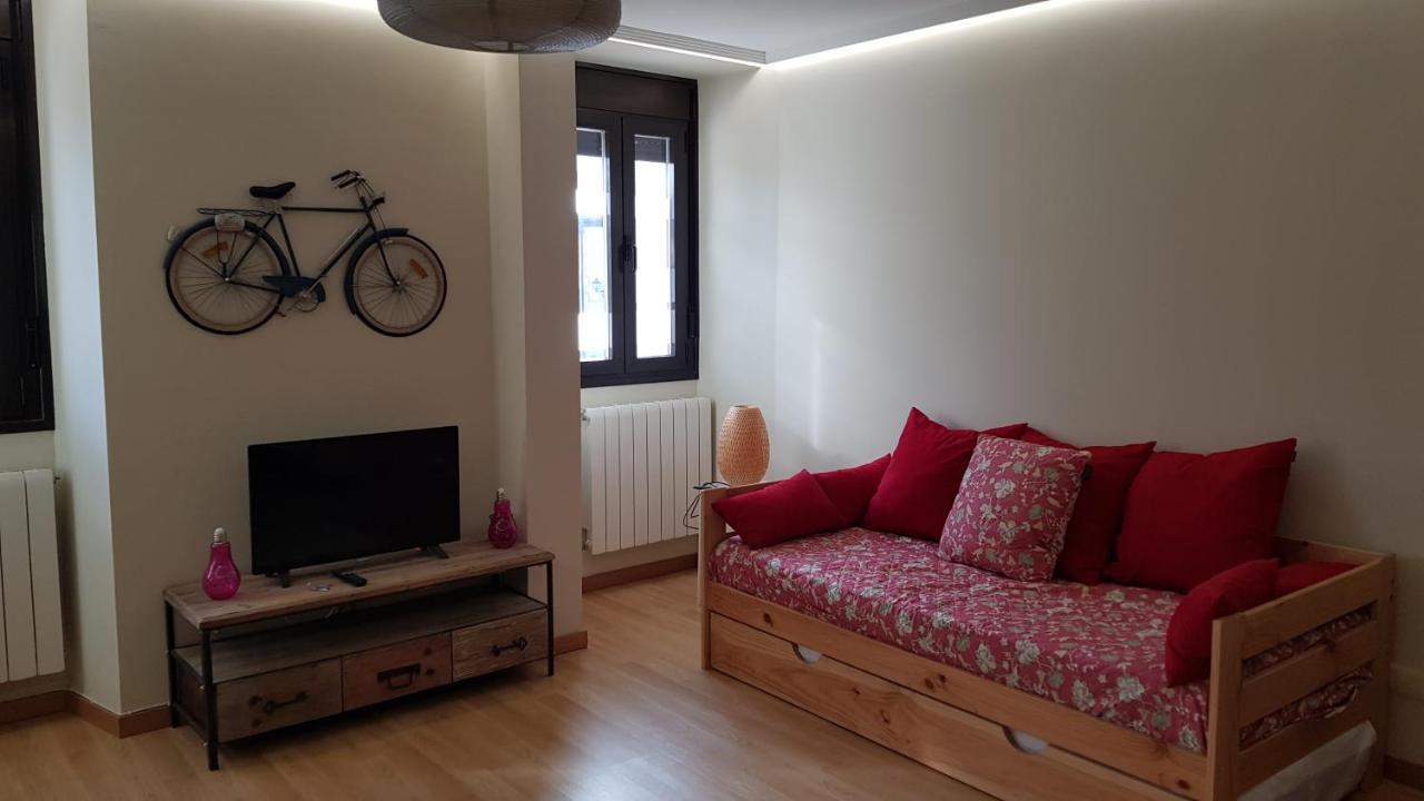 Pilgrim Apartment Burgos Exterior photo